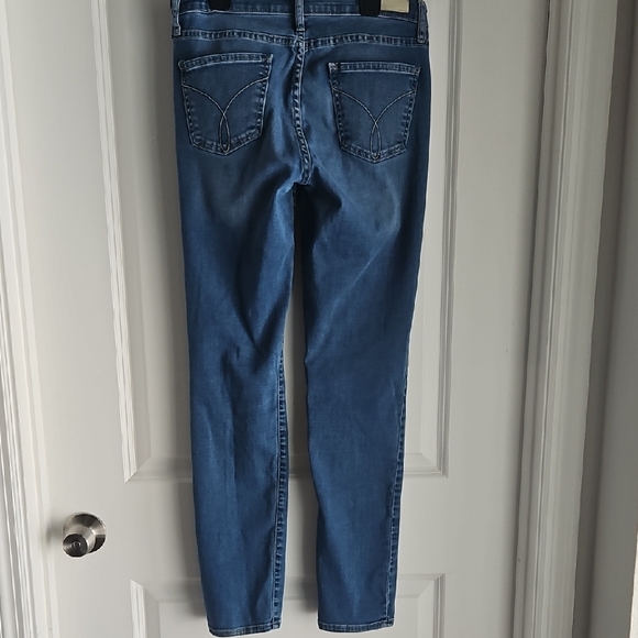 Calvin Klein Jeans Women's Classic Blue Skinny Jeans - Picture 3 of 3